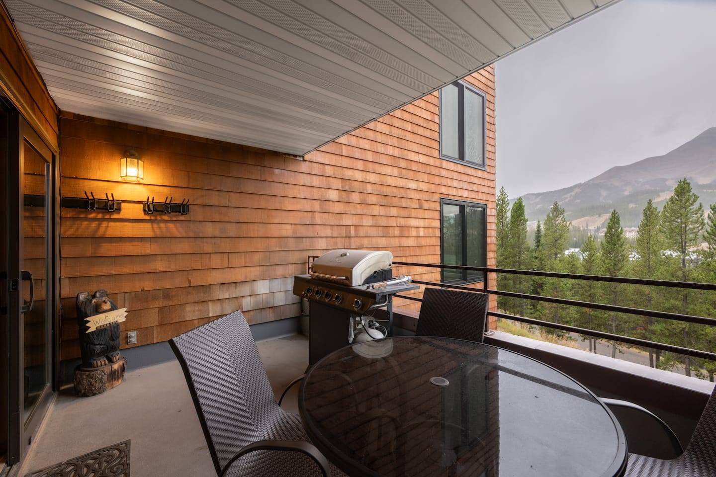 Skycrest 1712: 3 bedrooms, sleeps 7, in Big Sky, Montana