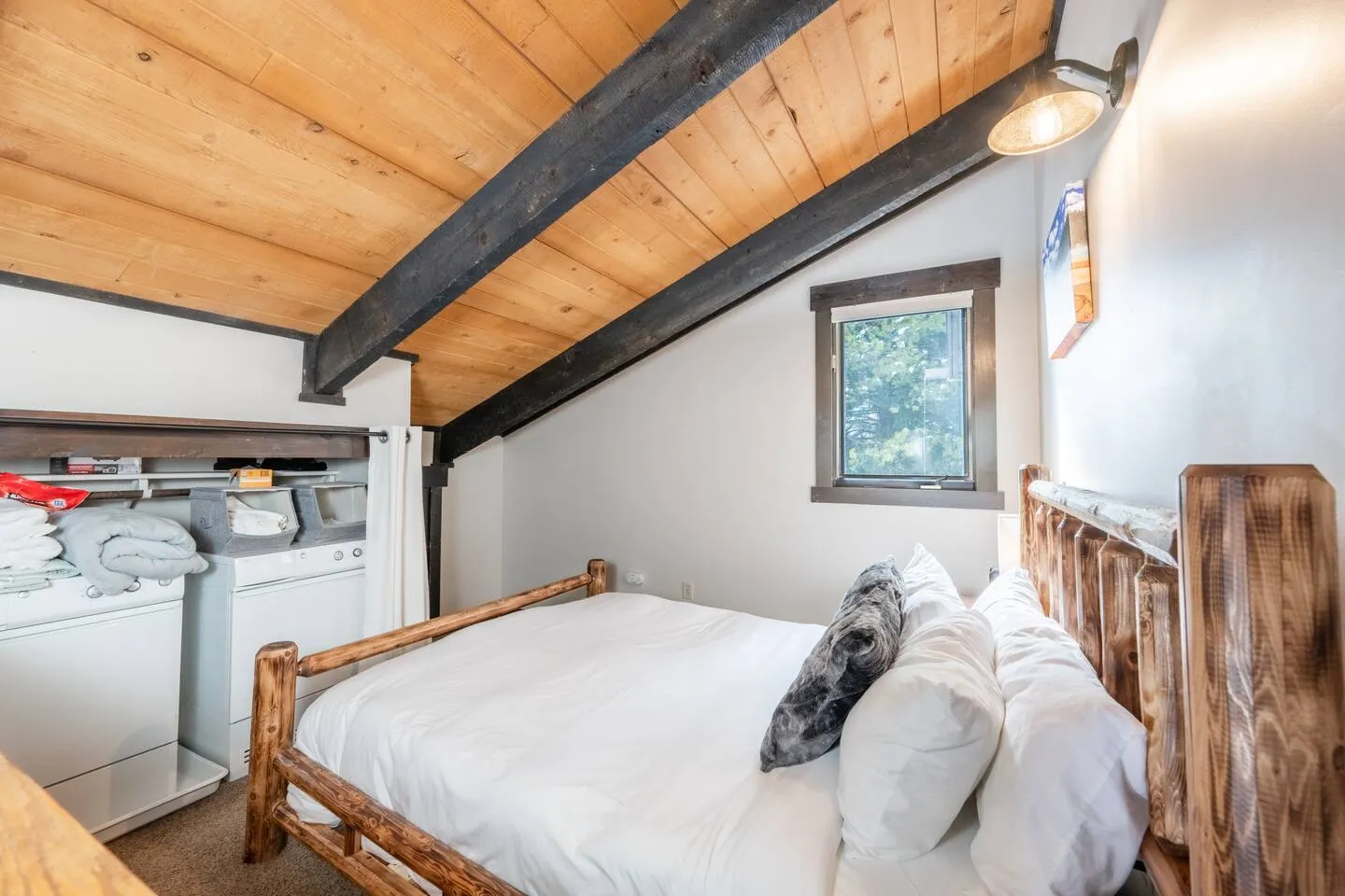 The Bear Den, Big Sky, Montana: photo 18 of 26