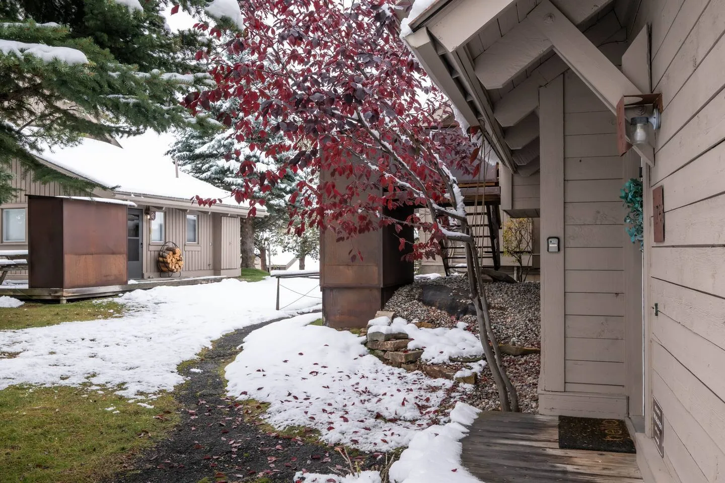The Bear Den, Big Sky, Montana: photo 22 of 26
