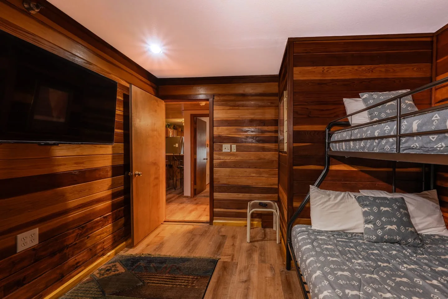 Skycrest 1710, Big Sky, Montana: photo 23 of 26